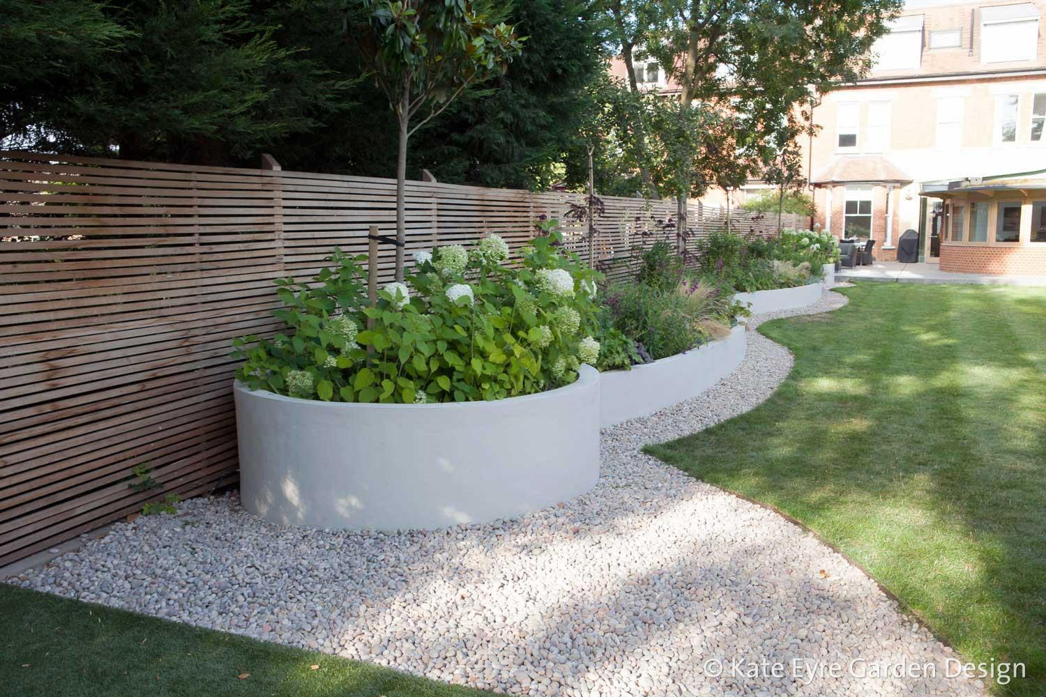 Medium back garden design in Alleyn Park, Dulwich, 6