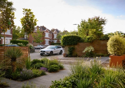 Front garden in Court Lane, Dulwich, 3
