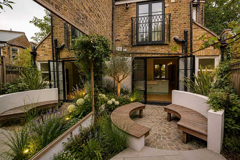 Garden design in Elmwood Rd, Herne Hill